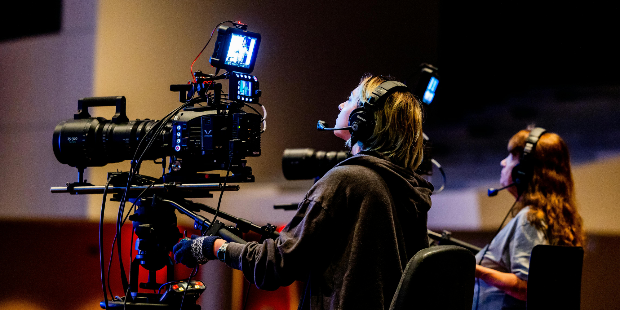 Live and hybrid event broadcast production